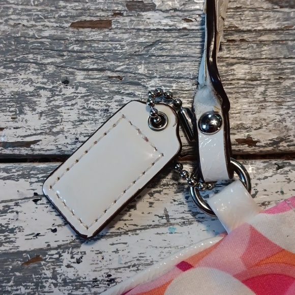 Coach Pink Orange White Logo Embossed Zip Wallet/Wristlet Vintage - Picture 6 of 11